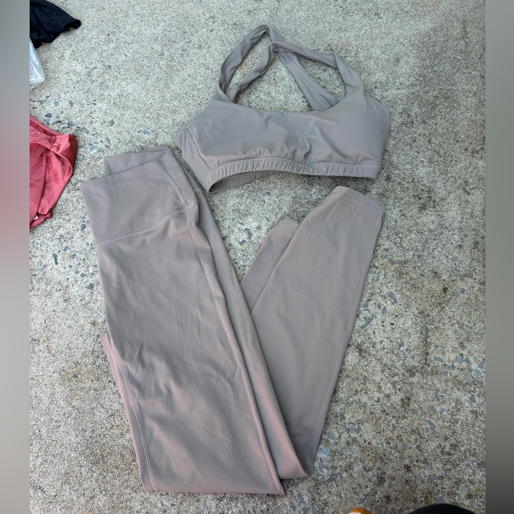 Tan workout set